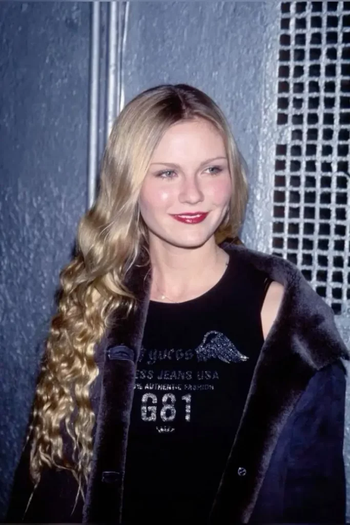 90er Haarschnitt Frauen: 17 ikonische Retro-Frisuren neu interpretiert