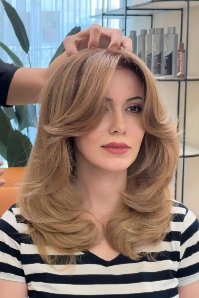 17 Ideen für den Butterfly Haircut bei mittellangen Haaren