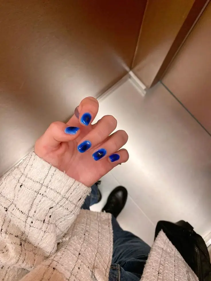 Fingernägel mit Gel: Die 18 schönsten Nageldesign-Ideen für 2025