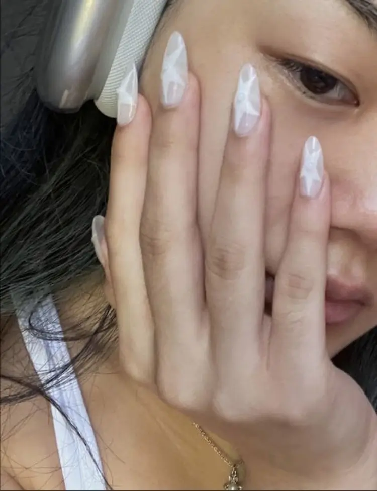 17 Fingernägel Modelle 2025: Inspiration für moderne Looks