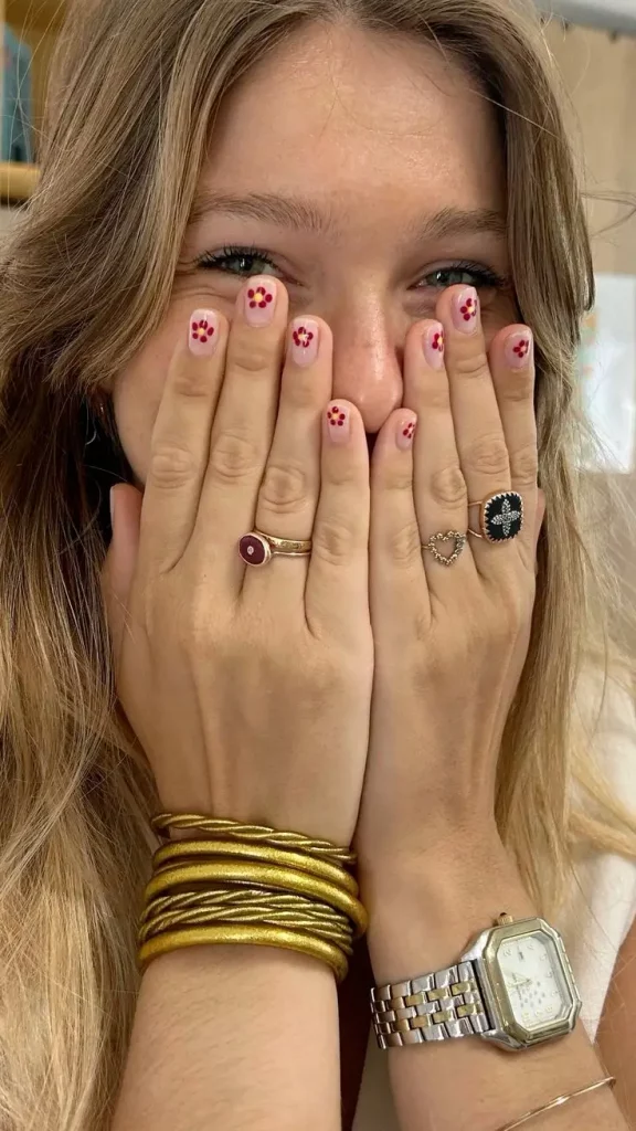 17 Fingernägel Modelle 2025: Inspiration für moderne Looks