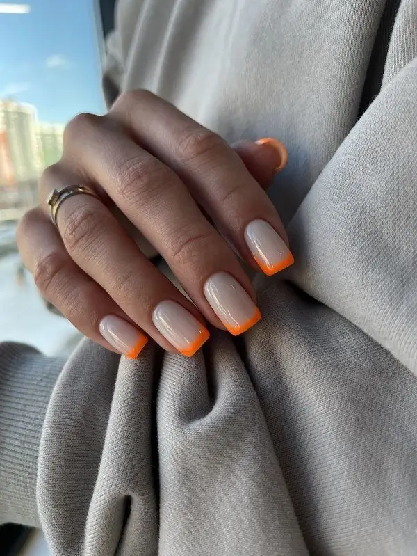 French Nägel 2025: 16 Ideen für einen Modernen Look