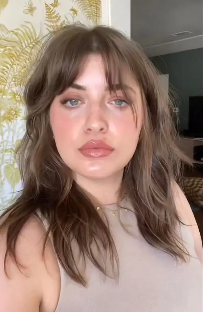 Die besten Frisuren für ein ovales Gesicht – 16 Ideen für 2025