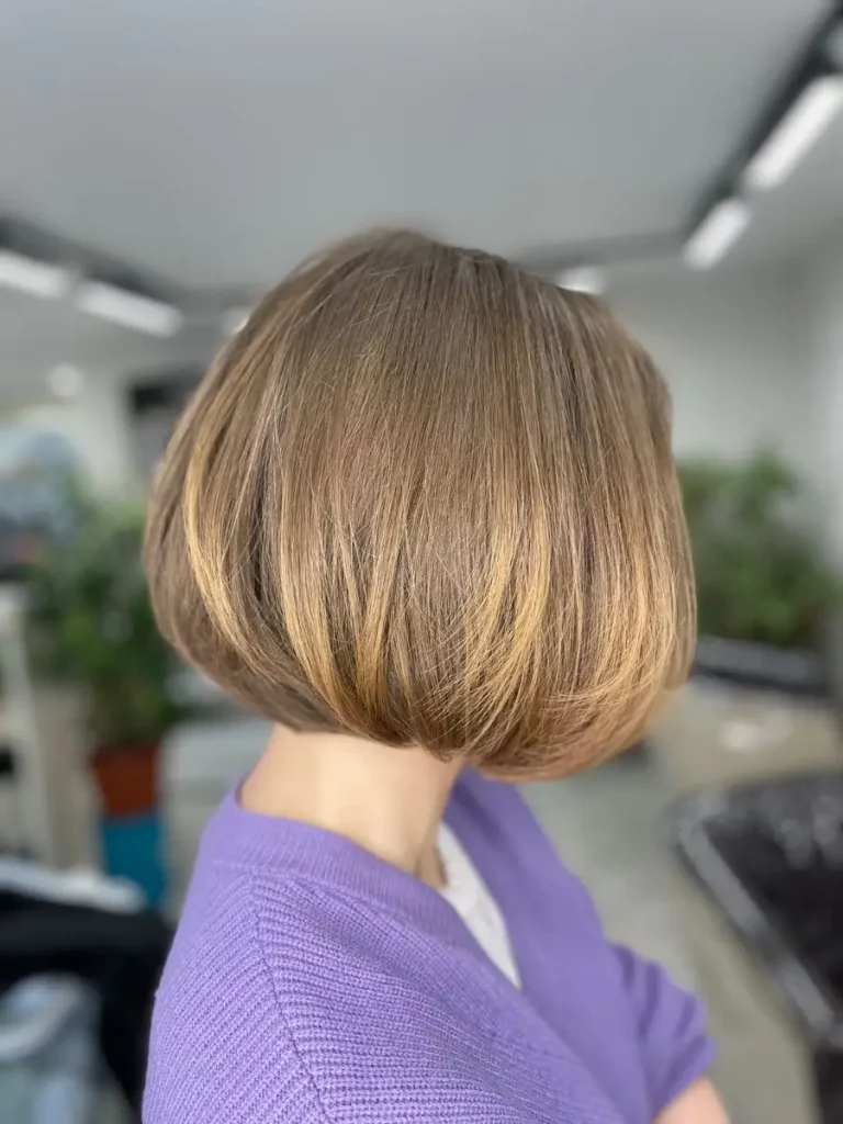 Die besten Haarschnitt-Ideen für dicke Haare im Jahr 2025