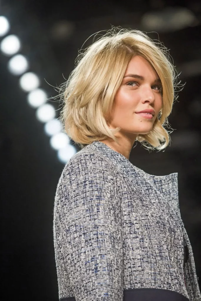 Die besten Haarschnitt-Ideen für dicke Haare im Jahr 2025