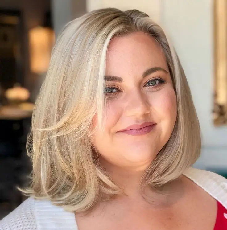 Die 18 besten Haarschnitte für ein rundes Gesicht – Mit Bildern & Tipps