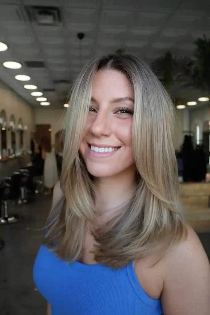 Halblange Frisuren 2025: Die 16 schönsten Ideen für mittellanges Haar