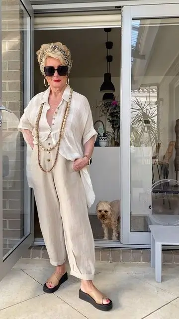Komplette Outfits für Frauen ab 50: Inspiration für stilvolle Frauen