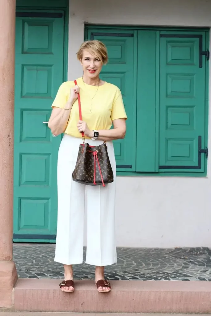 Komplette Outfits für Frauen ab 50: Inspiration für stilvolle Frauen