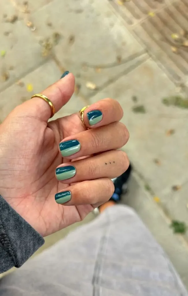 Kurze Nägel Ideen 2025: Die 17 schönsten Designs für jeden Stil