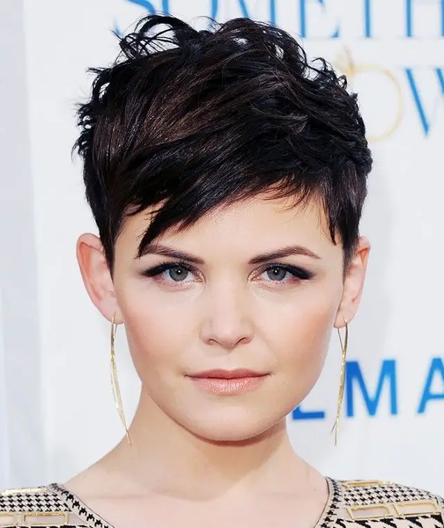 Die 17 schönsten Kurzhaarfrisuren 2025 für Frauen jeden Alters