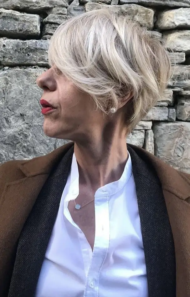 Kurzhaarfrisuren ab 50: 18 moderne Ideen für stilbewusste Frauen