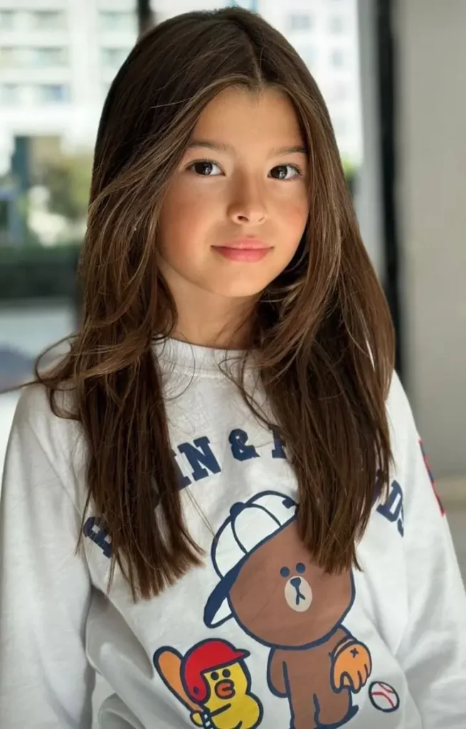 Langhaarschnitt Mädchen: 18 wunderschöne Ideen für lange Kinderhaare