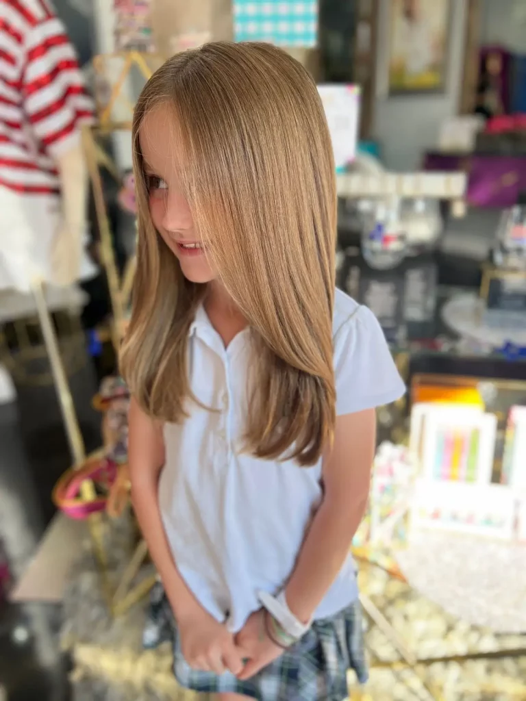 Langhaarschnitt Mädchen: 18 wunderschöne Ideen für lange Kinderhaare