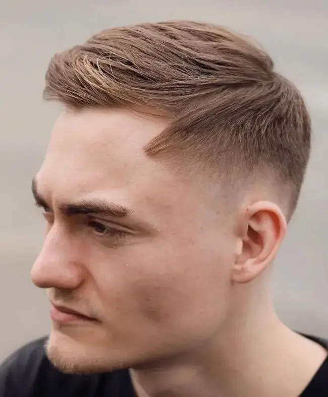 Männer Frisuren mit Übergang: 17 Trendige Ideen für 2025