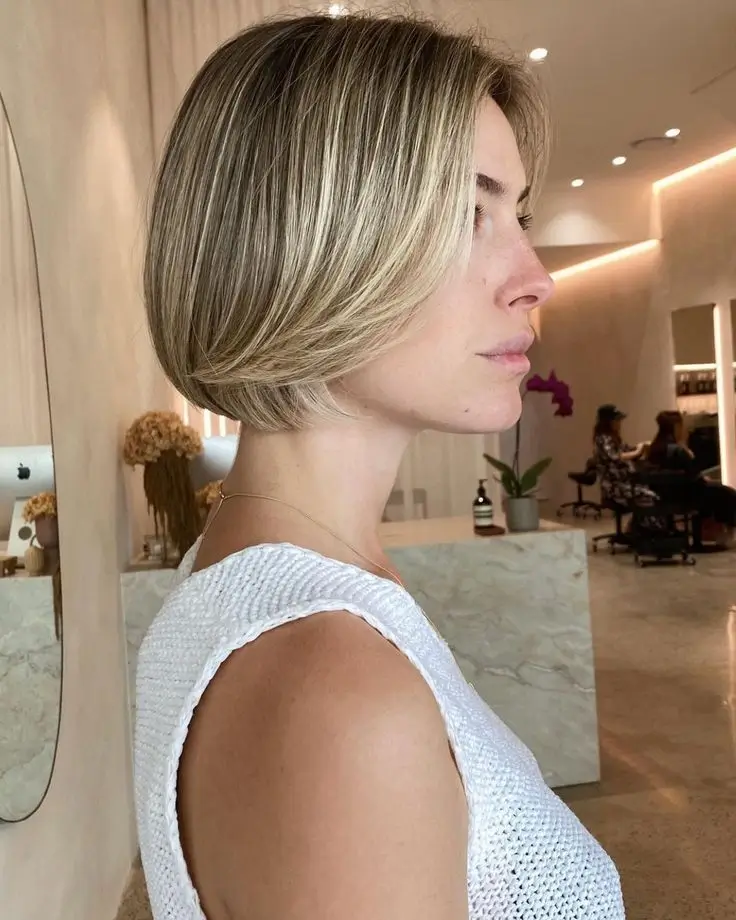 16 Ideen für einen modernen kurzen Bob 2025