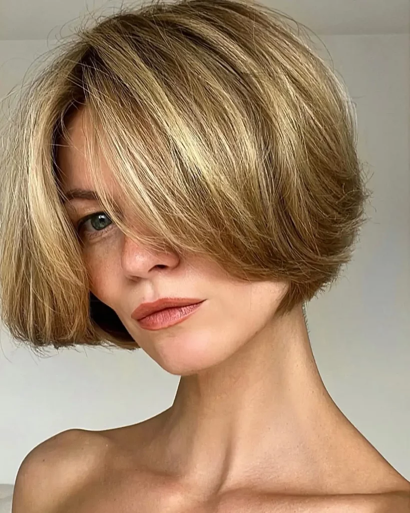 16 Ideen für einen modernen kurzen Bob 2025