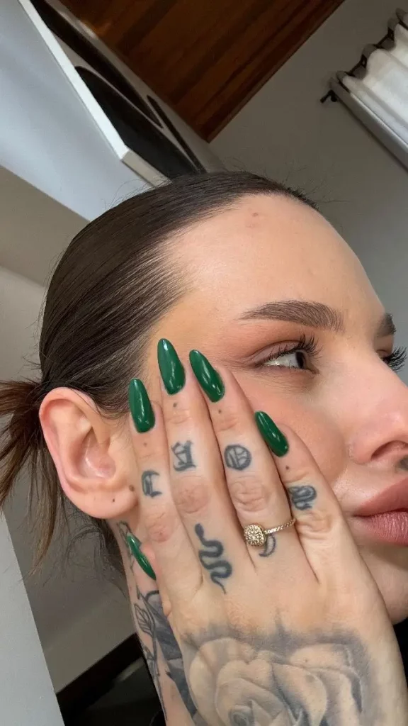 18 Nägel Ideen 2025: Trendige Designs für jeden Anlass