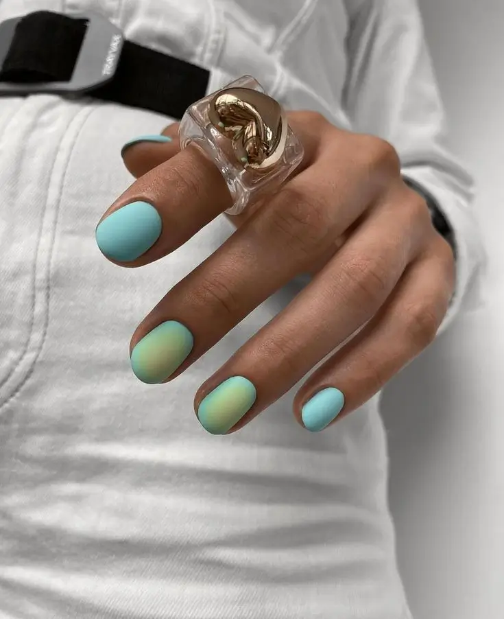 18 Nägel Ideen 2025: Trendige Designs für jeden Anlass