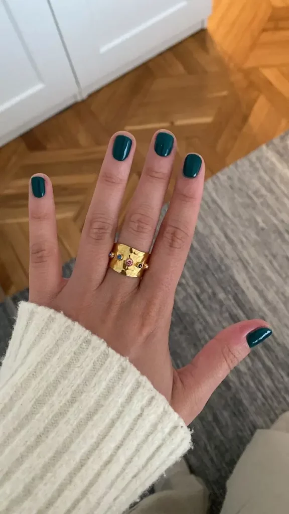 Die schönsten 18 Nageldesign-Trends 2025 für jeden Anlass