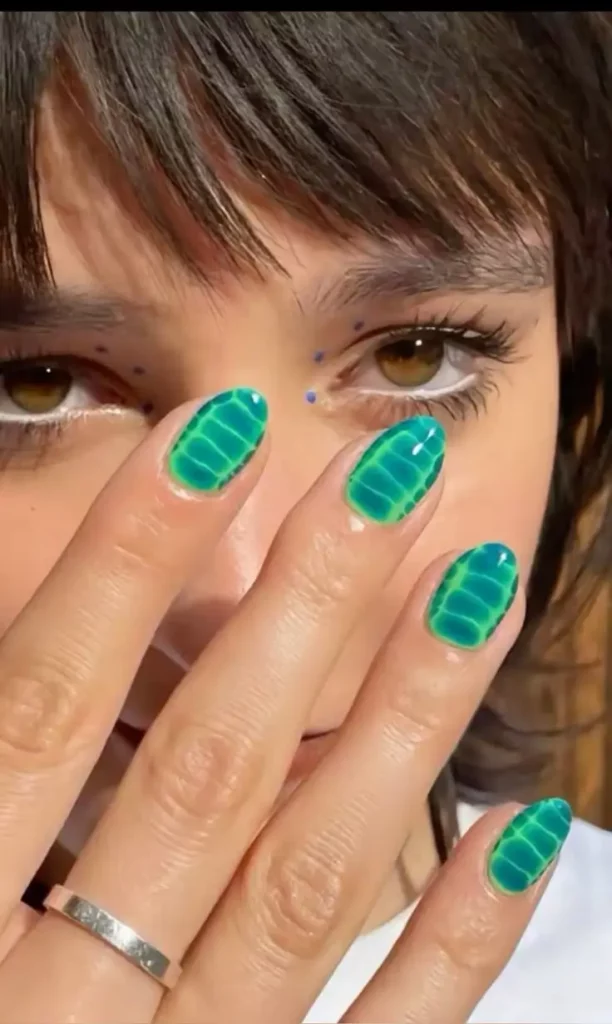 Die schönsten 18 Nageldesign-Trends 2025 für jeden Anlass