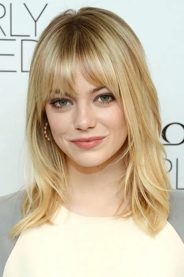 16 Ideen für Schulterlange Haare mit Pony – Trendlooks 2025