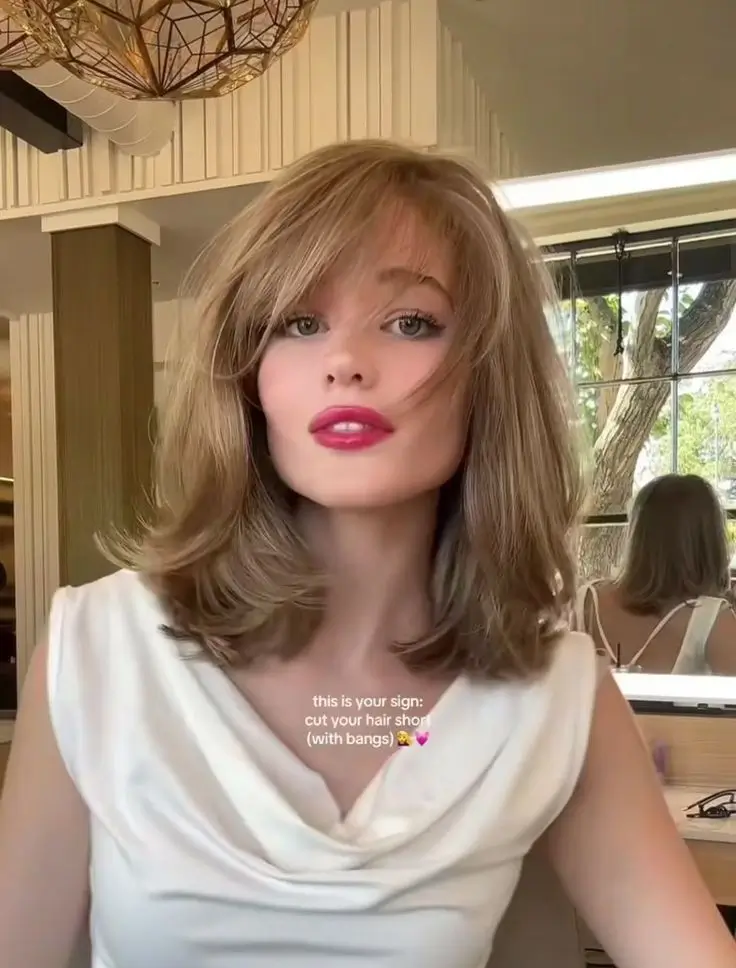 16 Ideen für Schulterlange Haare mit Pony – Trendlooks 2025