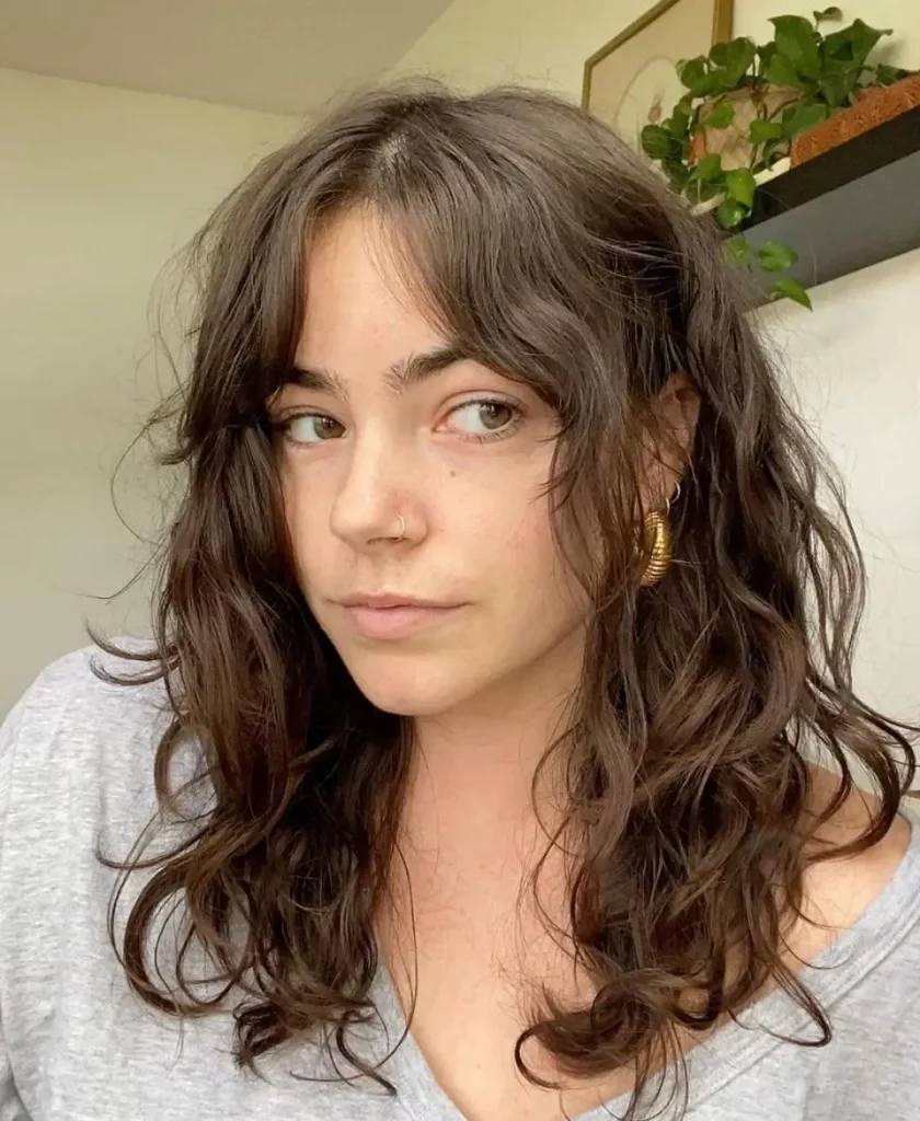 18 angesagte Shag Cut Frisuren für Damen im Herbst 2025