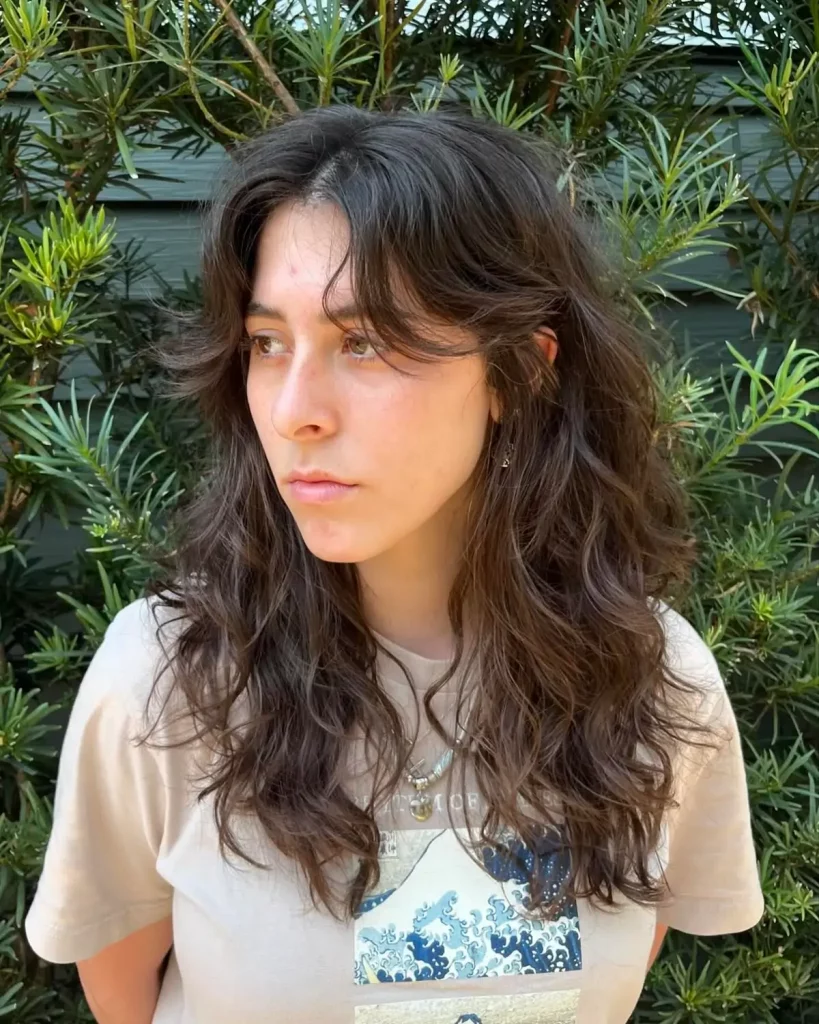 18 angesagte Shag Cut Frisuren für Damen im Herbst 2025