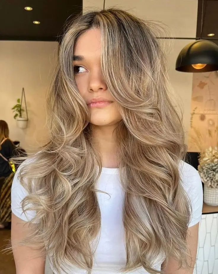 18 Ideen für einen Stufenschnitt bei langen Haaren